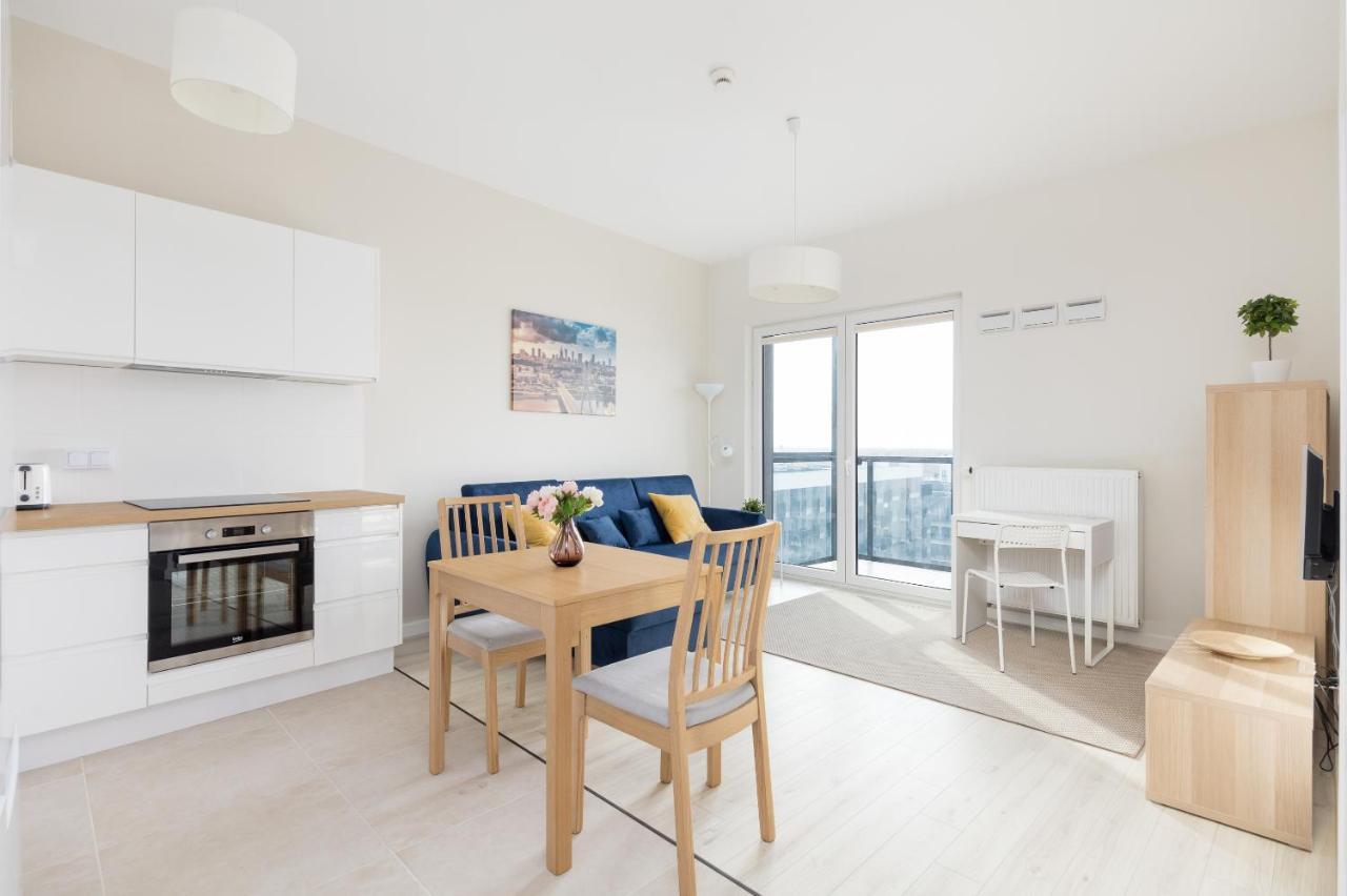 Wola Chic Blue Apartment وارسو المظهر الخارجي الصورة