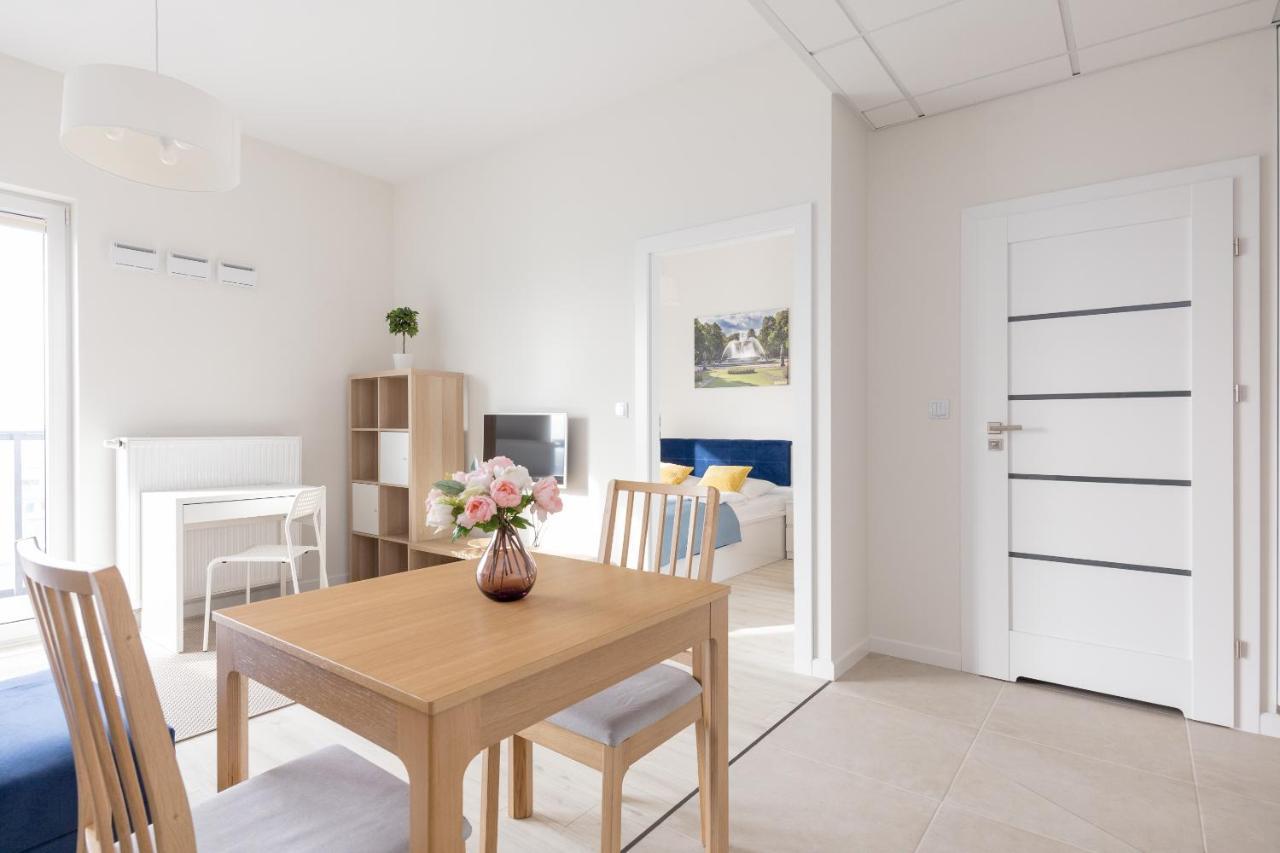 Wola Chic Blue Apartment وارسو المظهر الخارجي الصورة